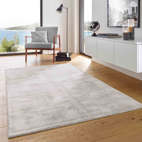 Kurzflor Teppich Viskose Handgewebt | Flauschiger Flachflor fürs Wohnzimmer, Esszimmer, Schlafzimmer oder Kinderzimmer | Grau